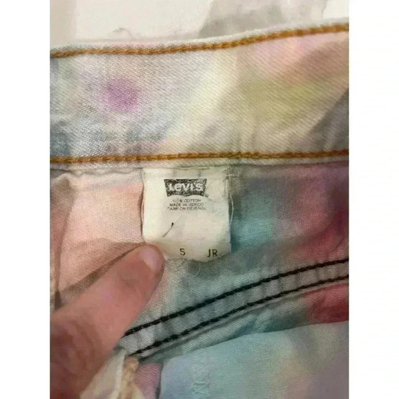 Juniors Levi’s Rad Tie Dye Vintage Inspired Shorts Size 5 - Picture 4 of 4